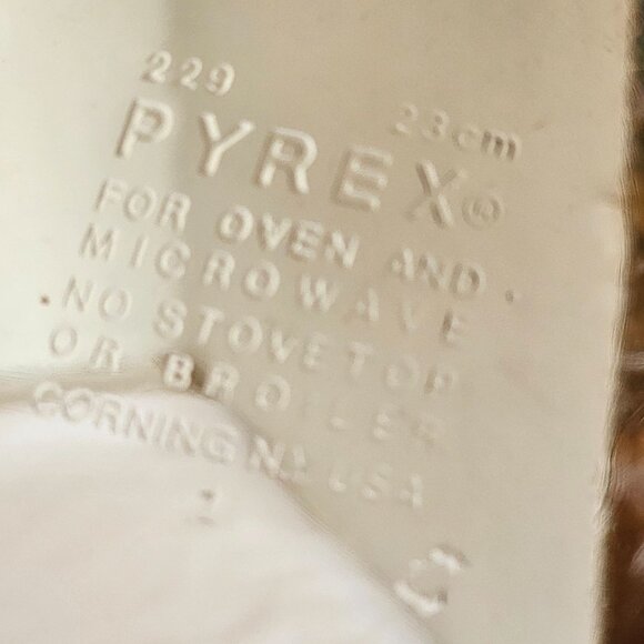 Pyrex Visions Amber Glass Fluted Pie Pan #229 crimped brown deep dish plate 10" - Picture 7 of 12